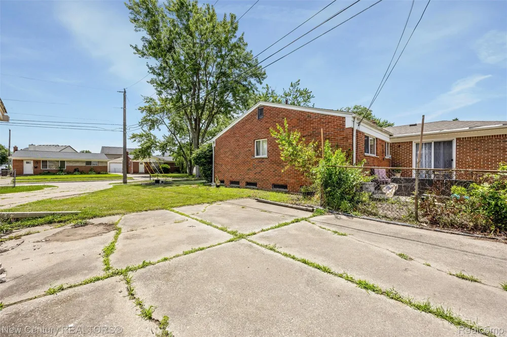 1720 Westbrook Drive Madison Heights City, MI 48071