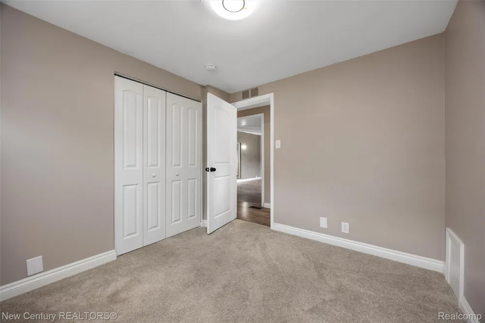 1720 Westbrook Drive Madison Heights City, MI 48071
