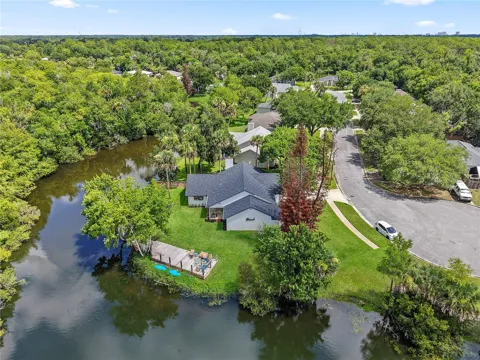 427 PENDREY DRIVE
