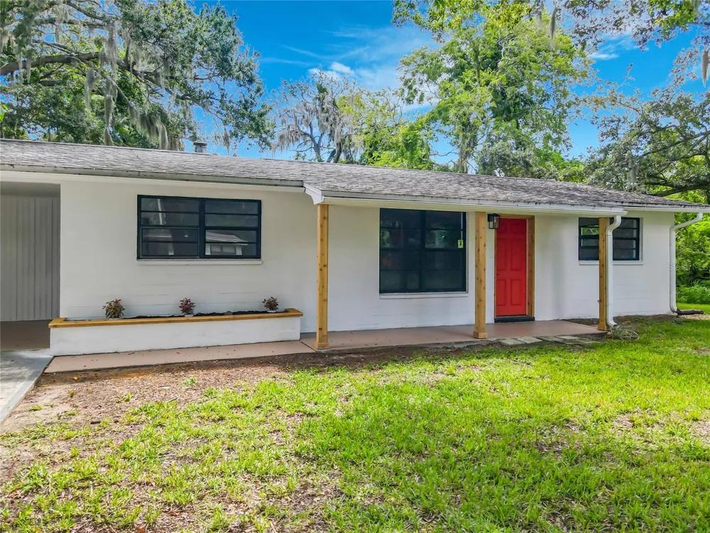 702 AVENUE A Daytona Beach, FL 32117