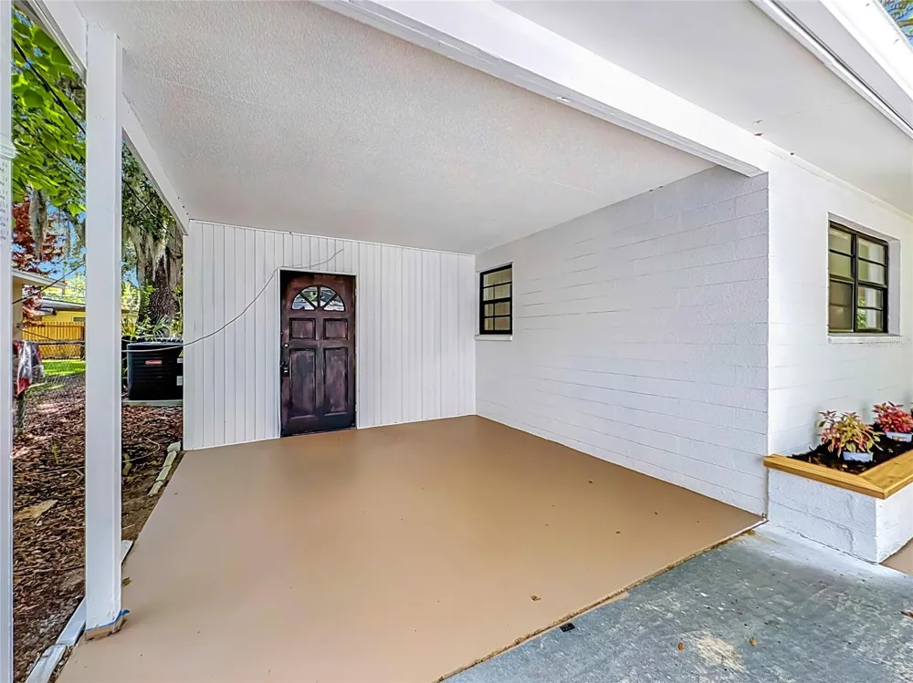 702 AVENUE A Daytona Beach, FL 32117