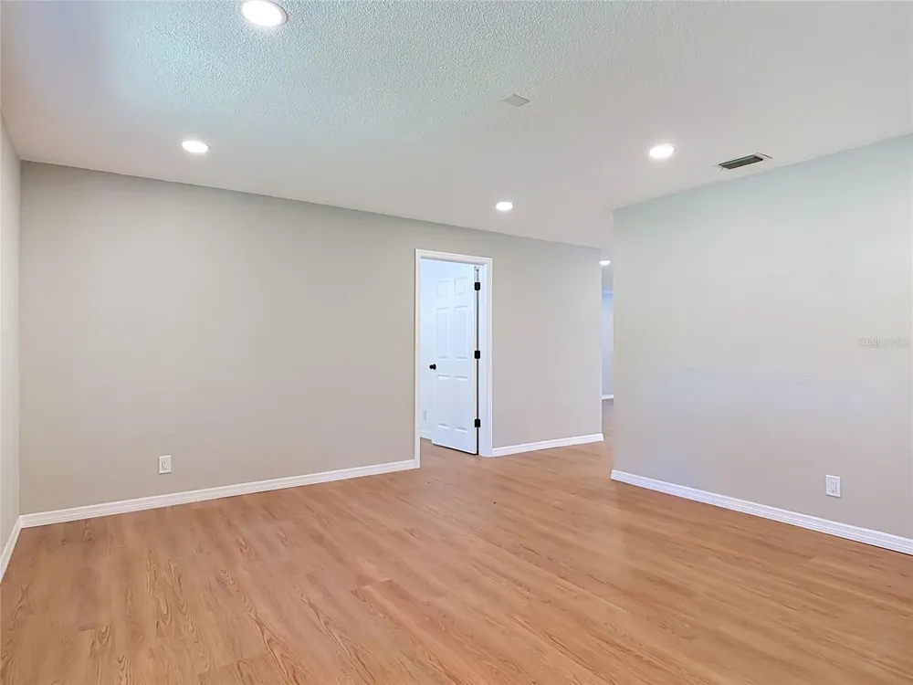 702 AVENUE A Daytona Beach, FL 32117