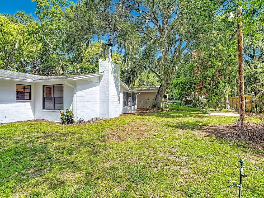 702 AVENUE A Daytona Beach, FL 32117
