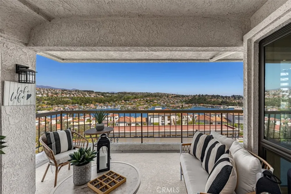 27808 Paguera Mission Viejo, CA 92692