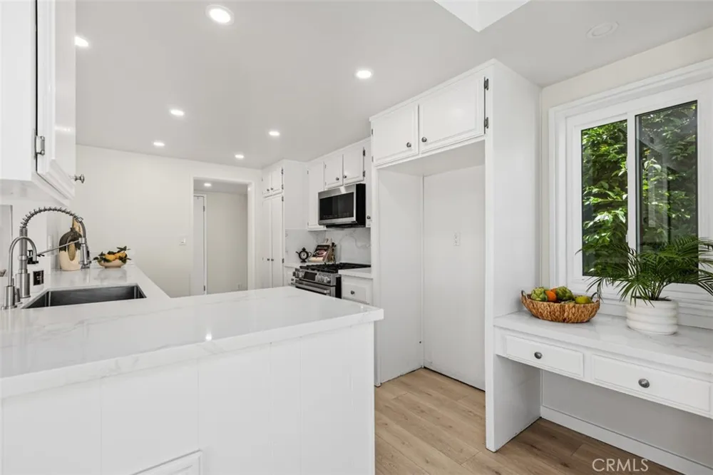 27808 Paguera Mission Viejo, CA 92692