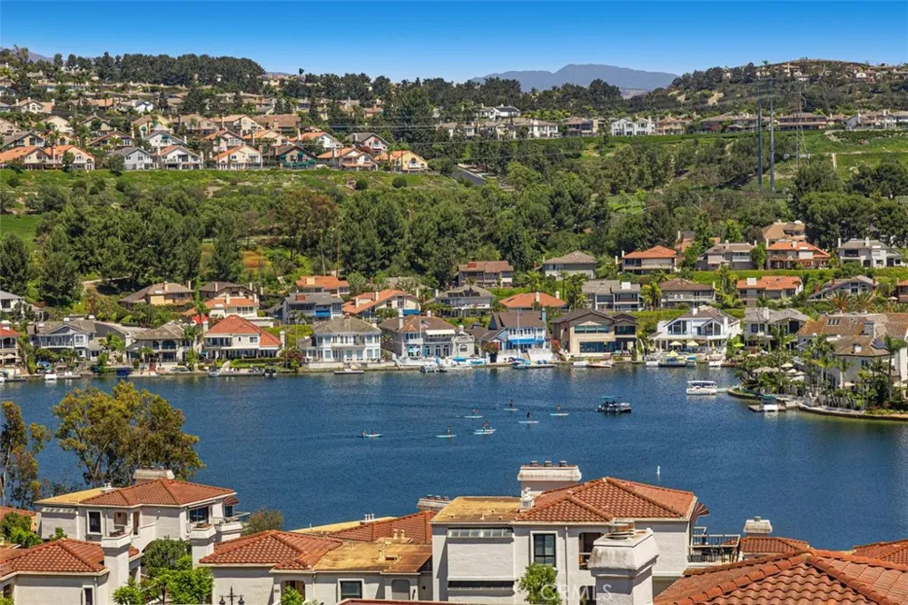27808 Paguera Mission Viejo, CA 92692