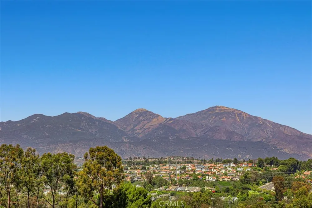 27808 Paguera Mission Viejo, CA 92692
