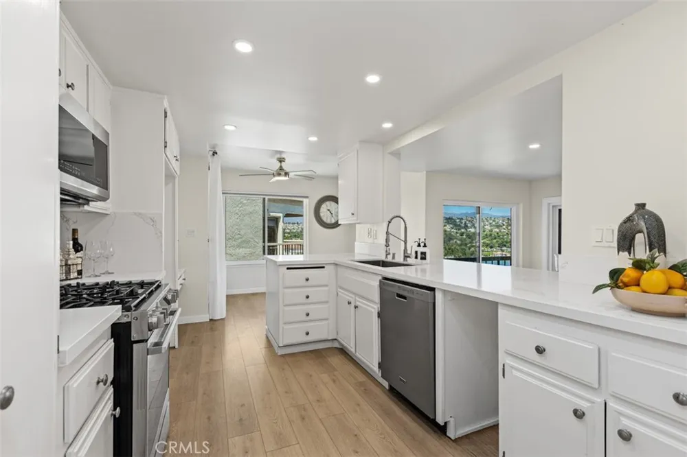 27808 Paguera Mission Viejo, CA 92692