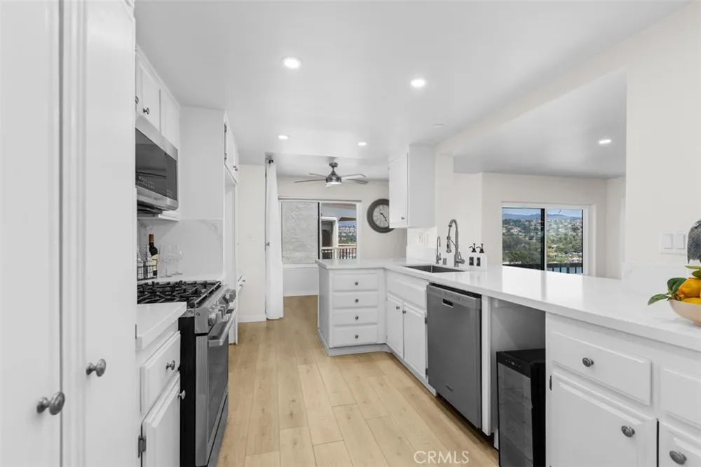 27808 Paguera Mission Viejo, CA 92692