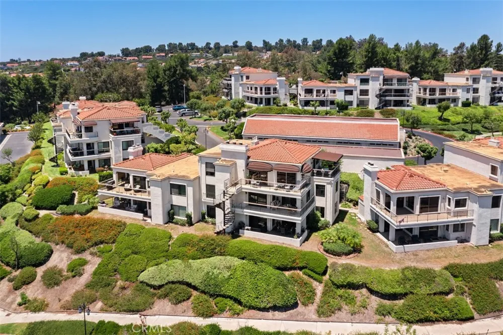 27808 Paguera Mission Viejo, CA 92692