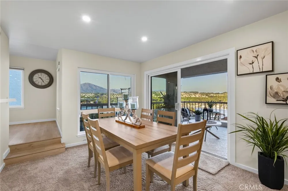 27808 Paguera Mission Viejo, CA 92692