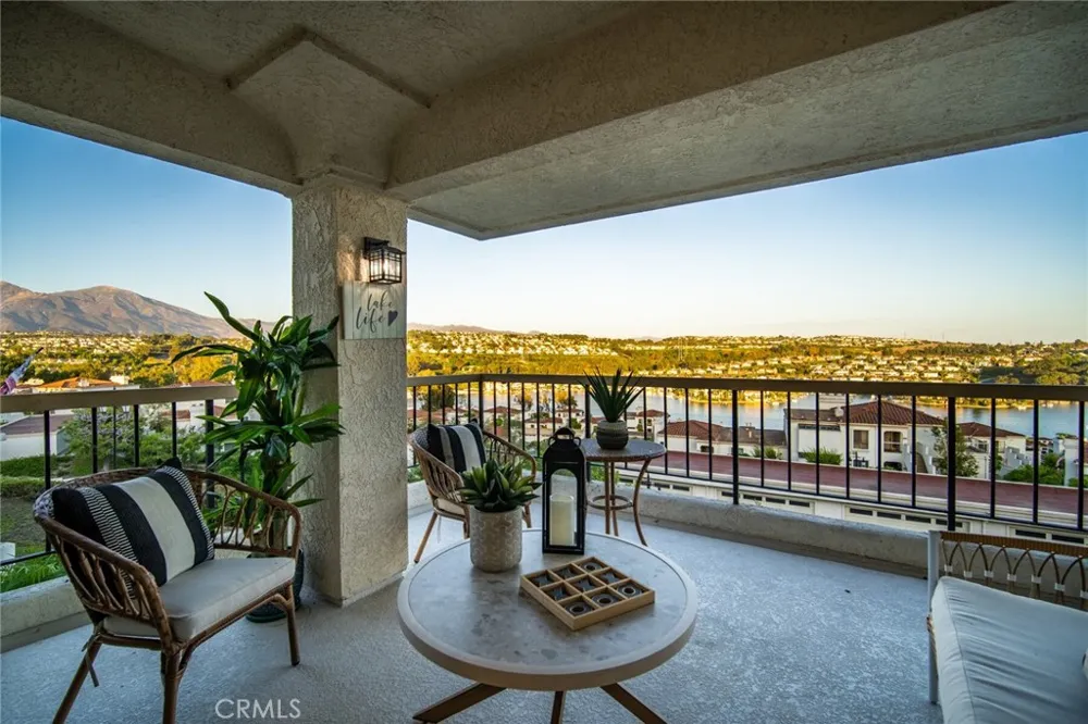 27808 Paguera Mission Viejo, CA 92692