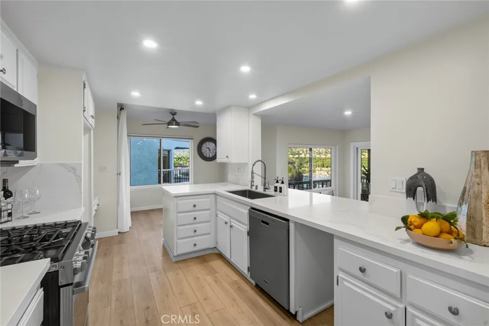 27808 Paguera Mission Viejo, CA 92692