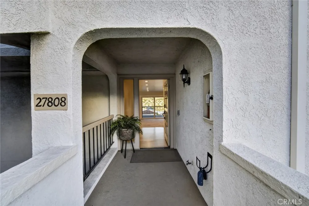 27808 Paguera Mission Viejo, CA 92692
