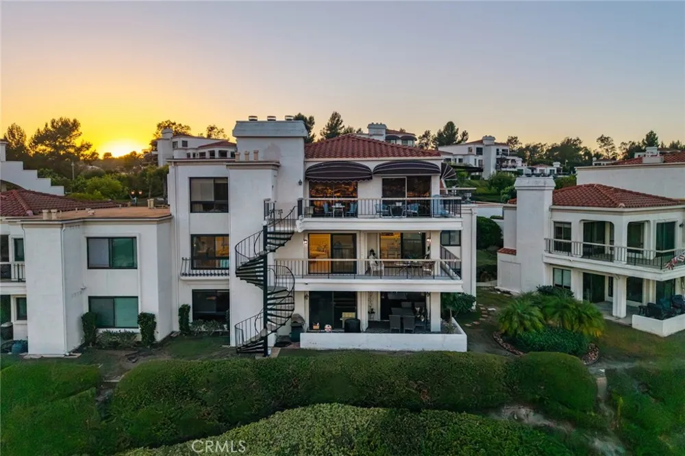 27808 Paguera Mission Viejo, CA 92692