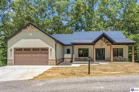 40 Columbine Court