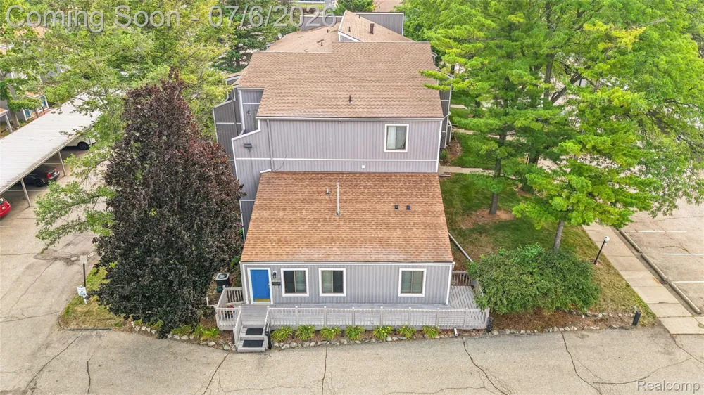 9597 Harbour Cove Court #105 Ypsilanti Charter Township, MI 48197