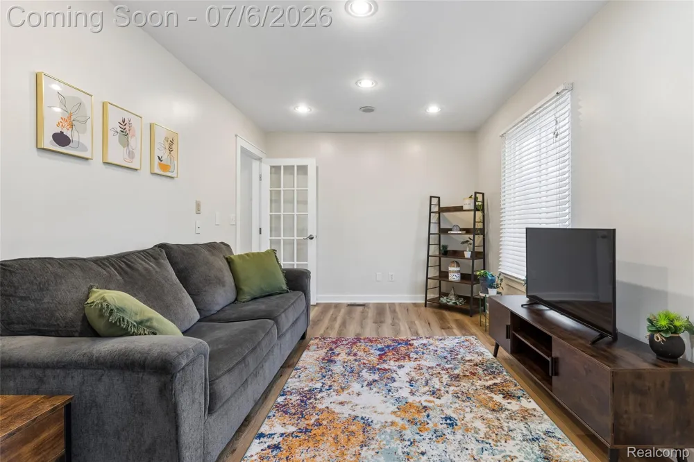 9597 Harbour Cove Court #105 Ypsilanti Charter Township, MI 48197