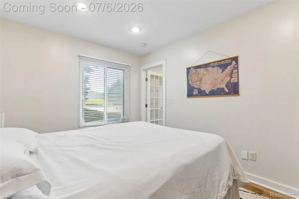 9597 Harbour Cove Court #105 Ypsilanti Charter Township, MI 48197