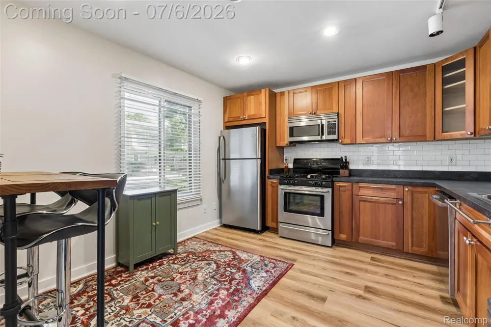 9597 Harbour Cove Court #105 Ypsilanti Charter Township, MI 48197