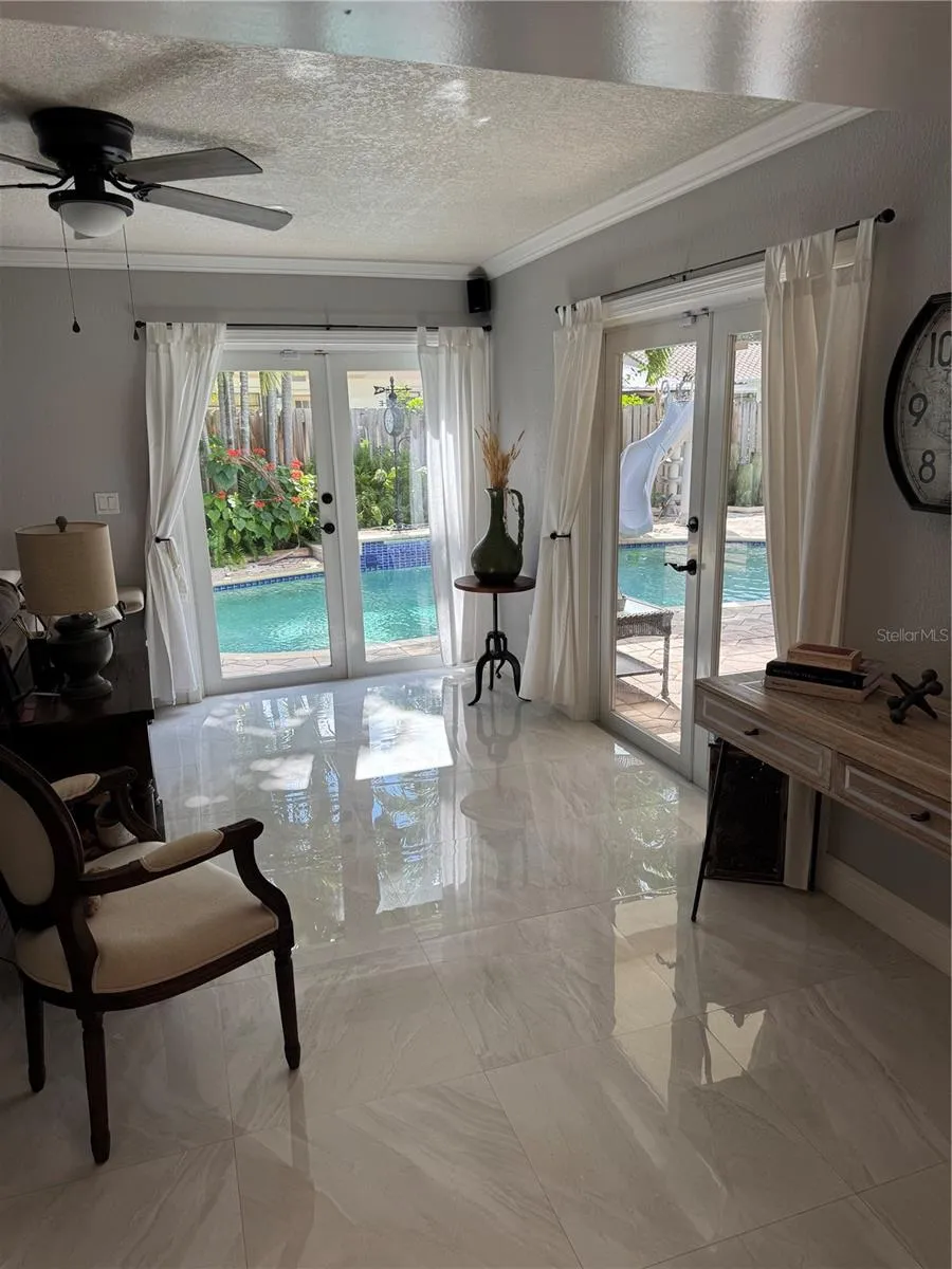 14821 PALMETTO PALM AVENUE Miami Lakes, FL 33014