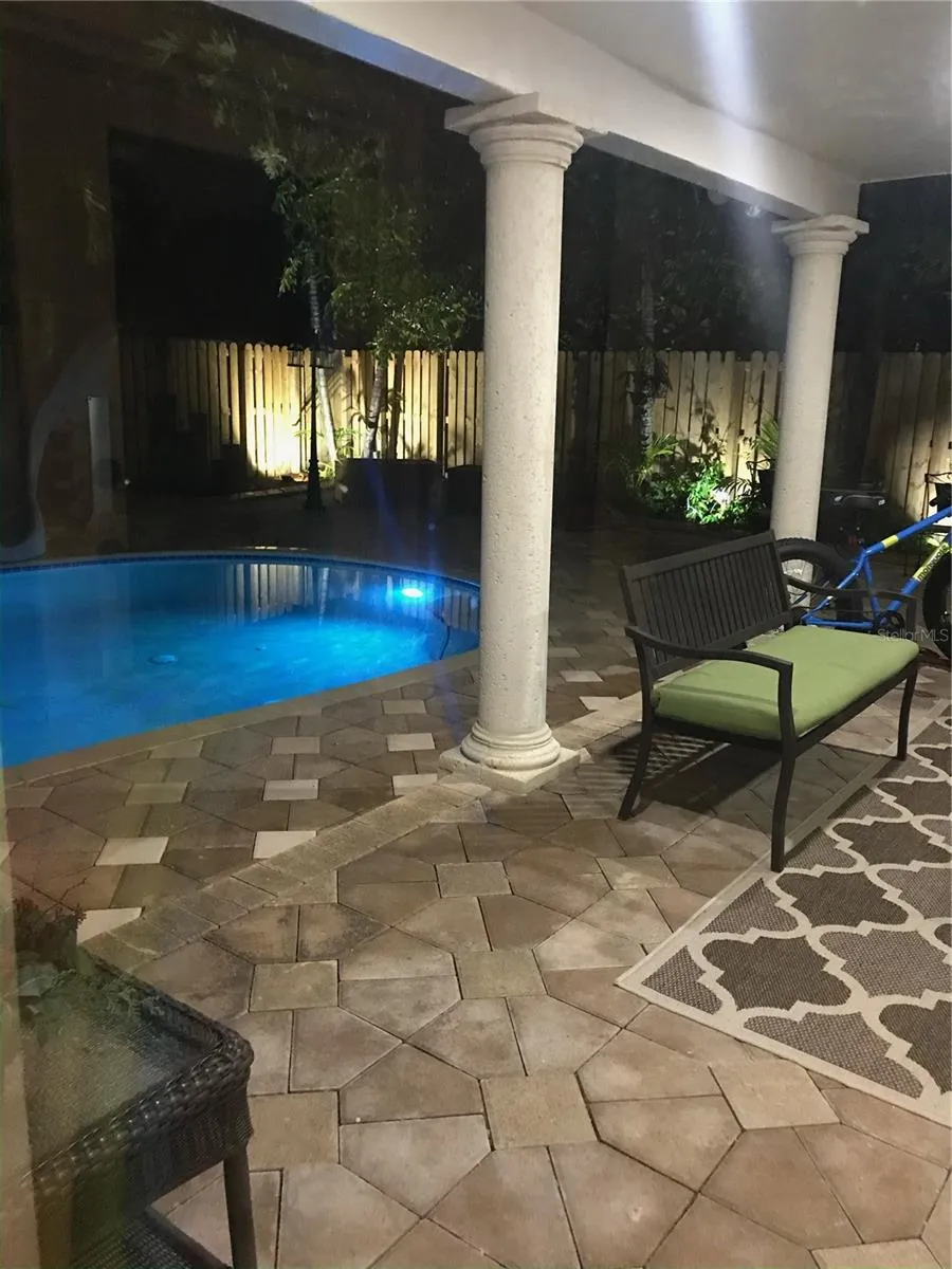 14821 PALMETTO PALM AVENUE Miami Lakes, FL 33014