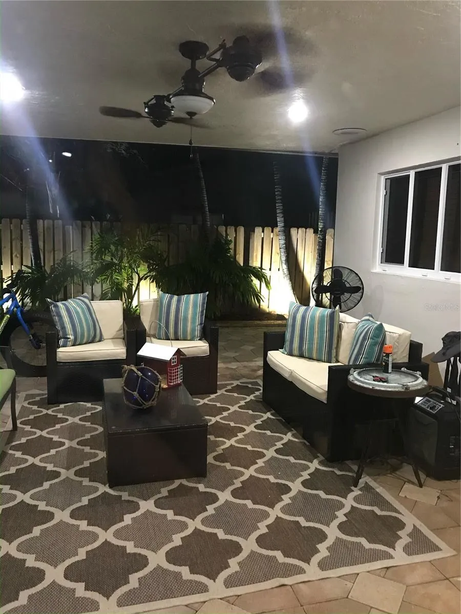 14821 PALMETTO PALM AVENUE Miami Lakes, FL 33014