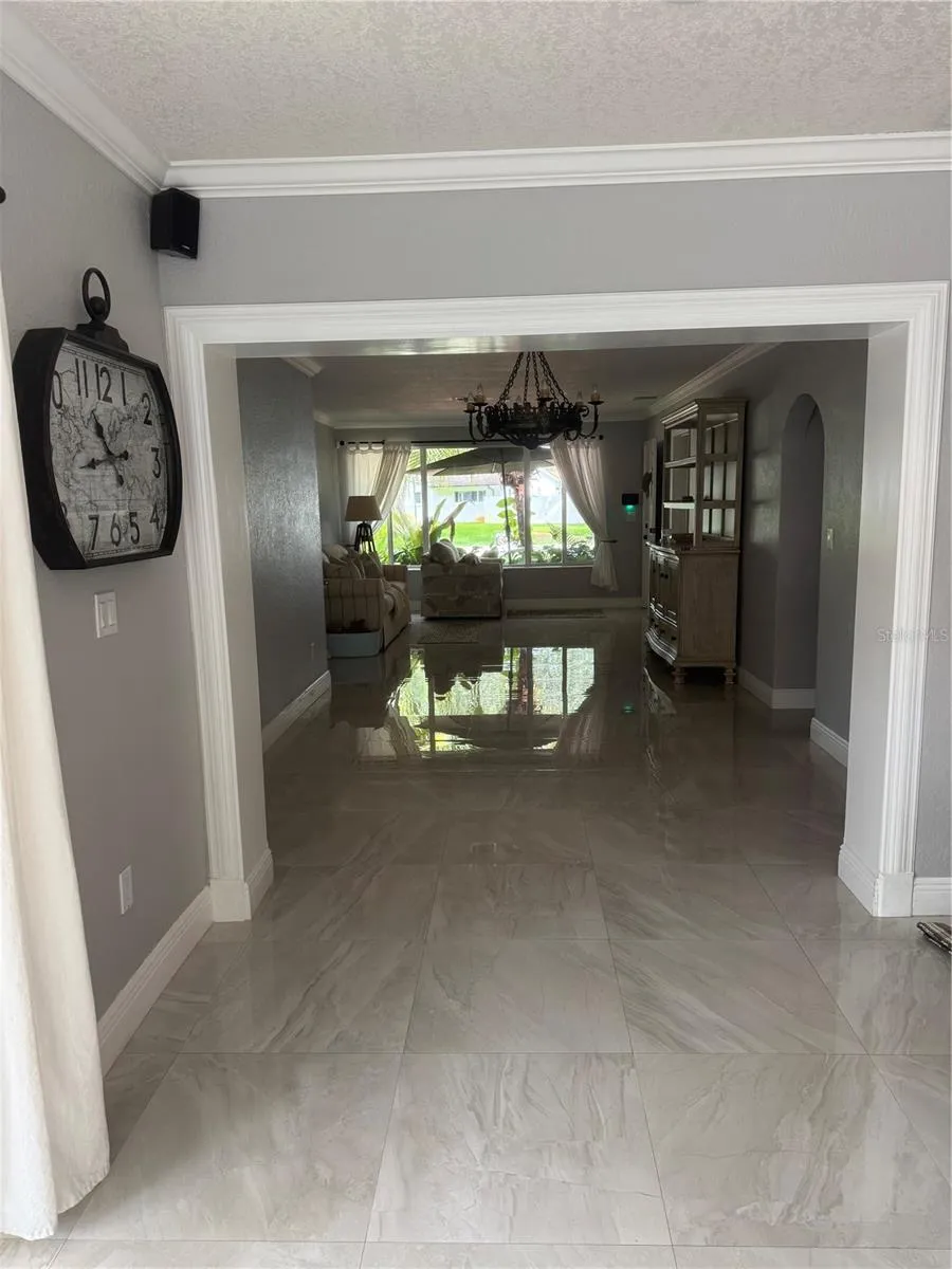 14821 PALMETTO PALM AVENUE Miami Lakes, FL 33014