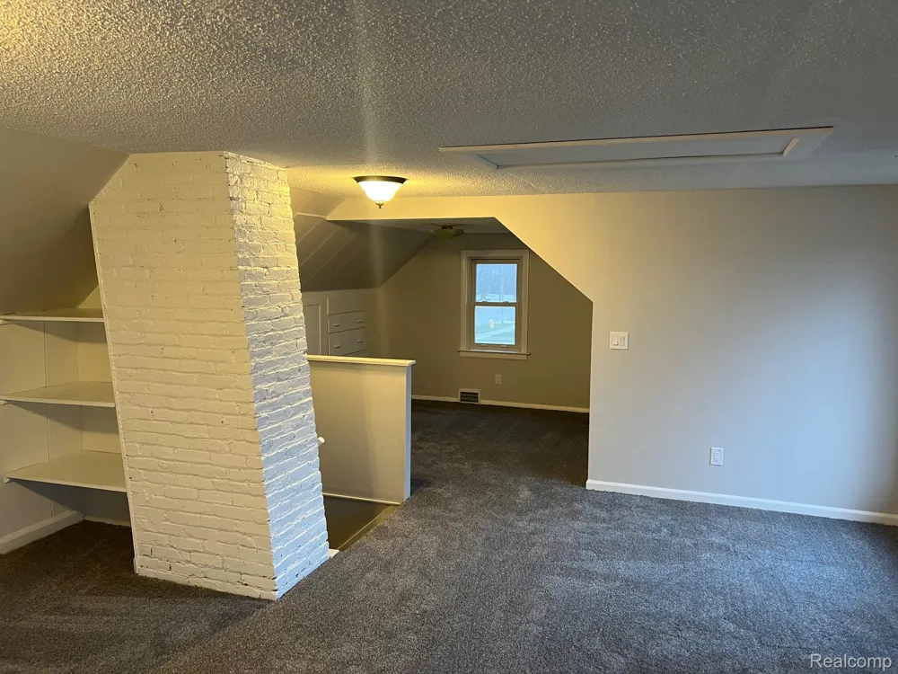 1275 University Avenue Adrian City, MI 49221