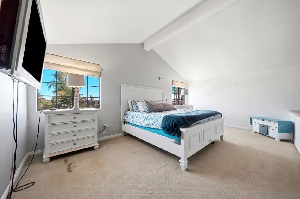 5771 Casa Grande Bonita, CA 91902