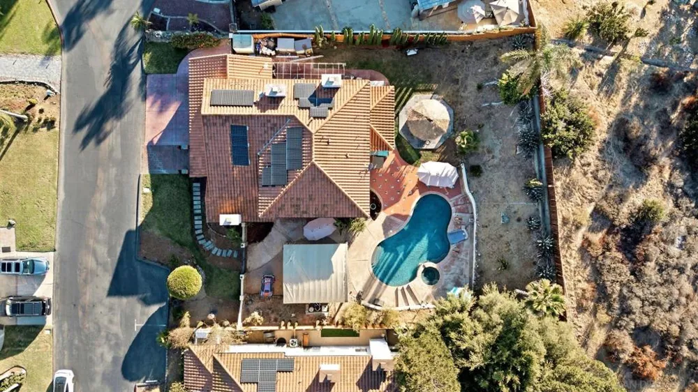 5771 Casa Grande Bonita, CA 91902