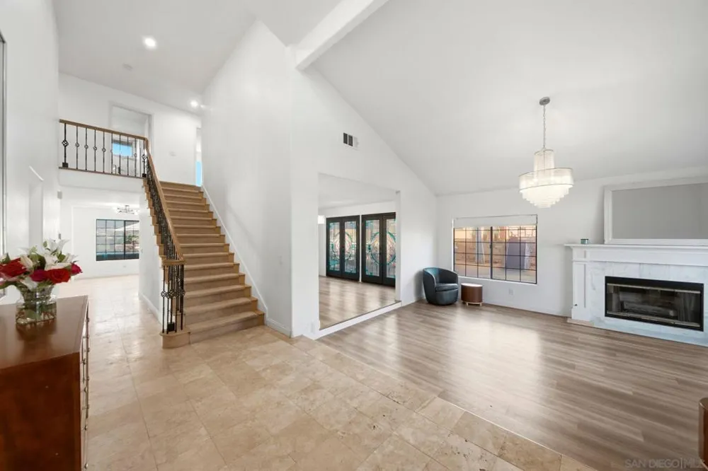 5771 Casa Grande Bonita, CA 91902