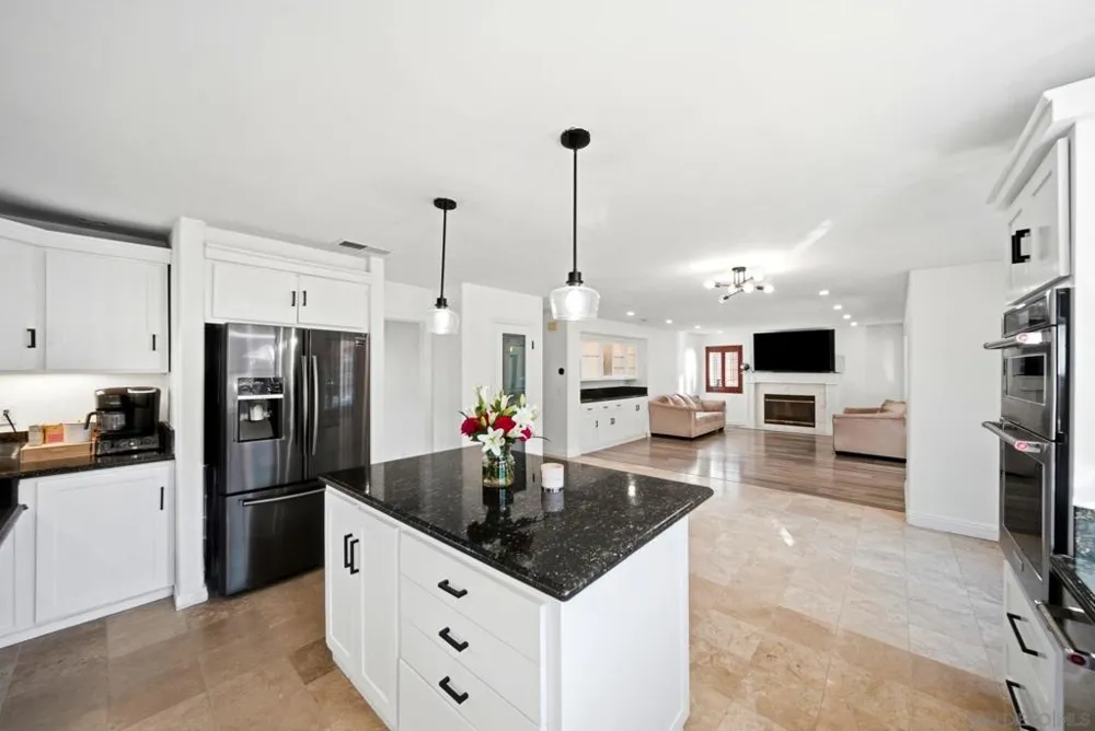 5771 Casa Grande Bonita, CA 91902