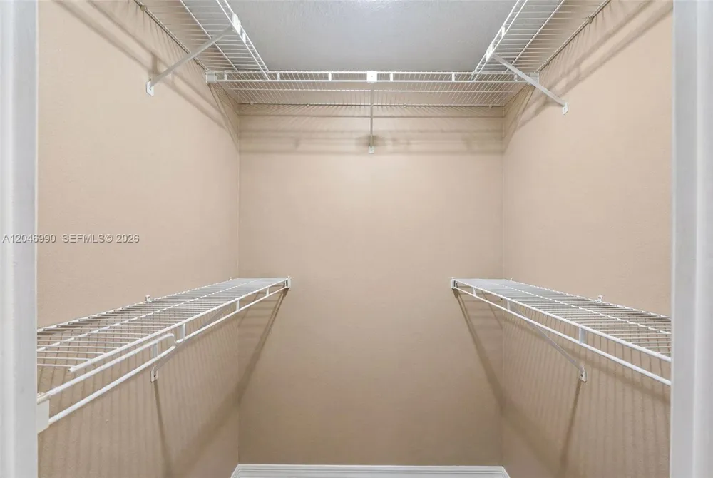 801 NE 27th Ave Hallandale Beach, FL 33009