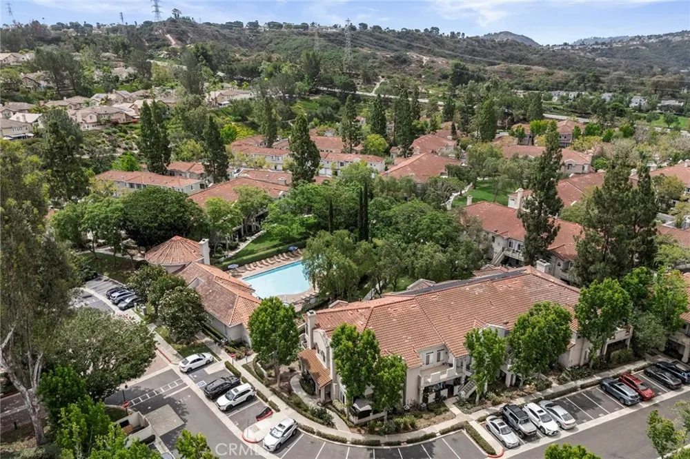 66 Cinnamon Teal Aliso Viejo, CA 92656