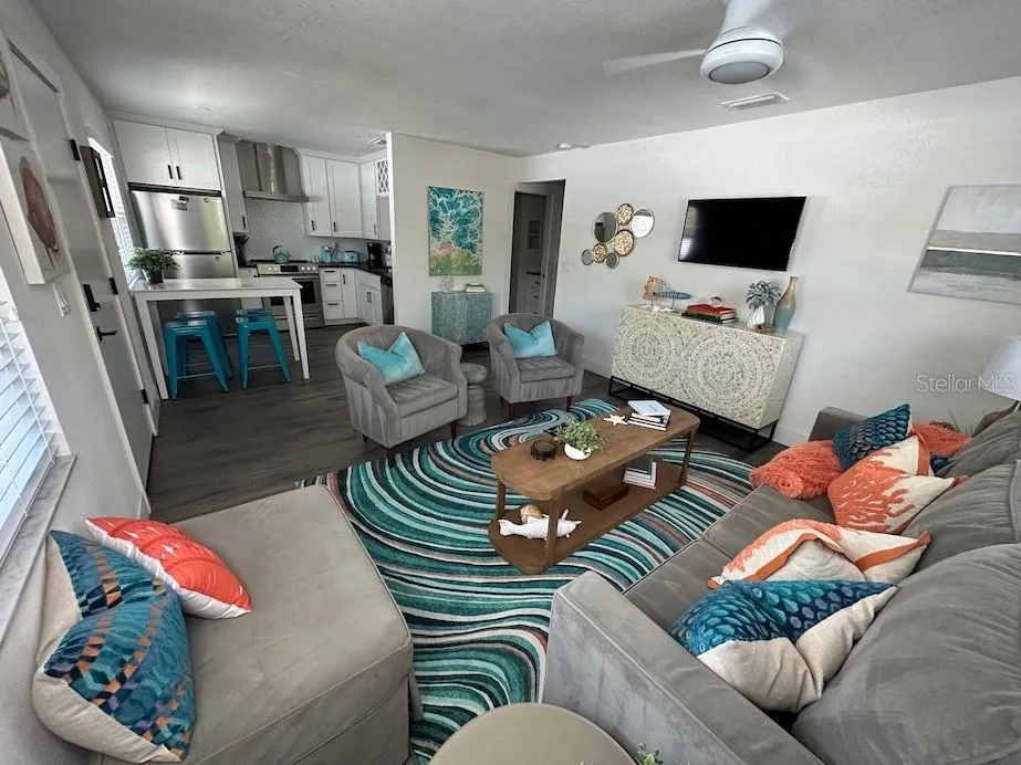 1910 MORRILL STREET #6 Sarasota, FL 34236