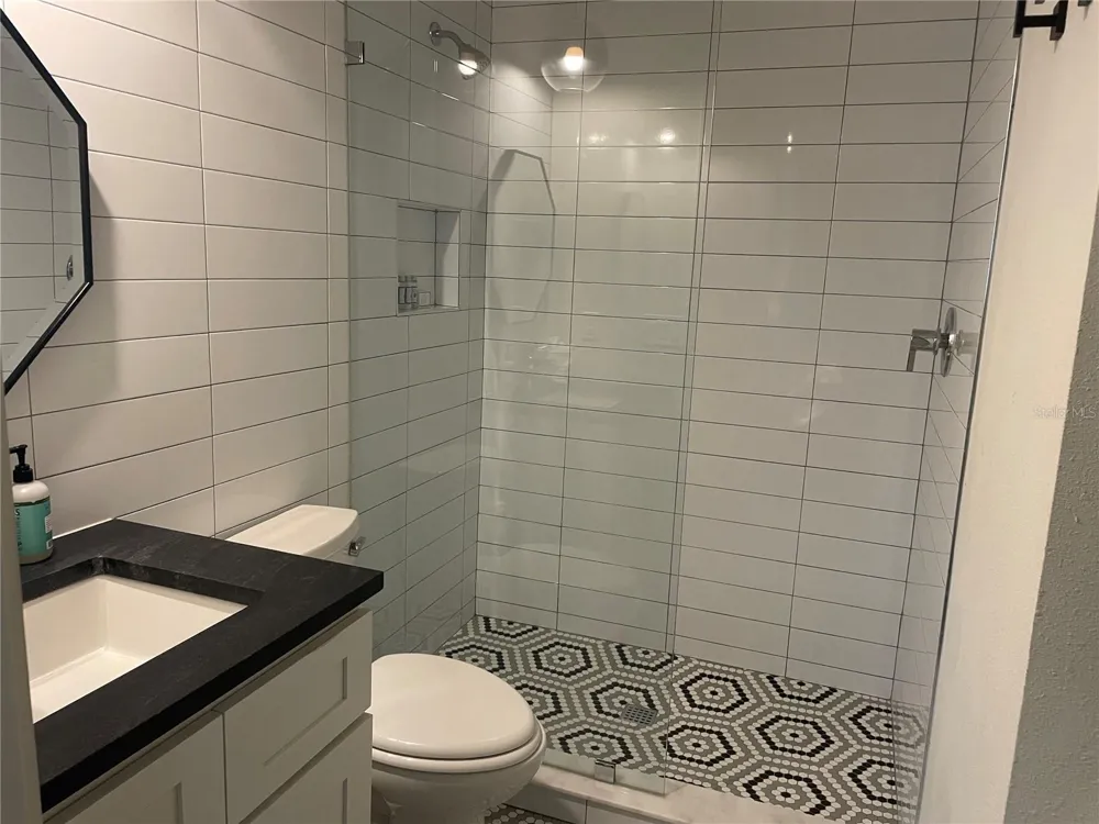 1910 MORRILL STREET #6 Sarasota, FL 34236