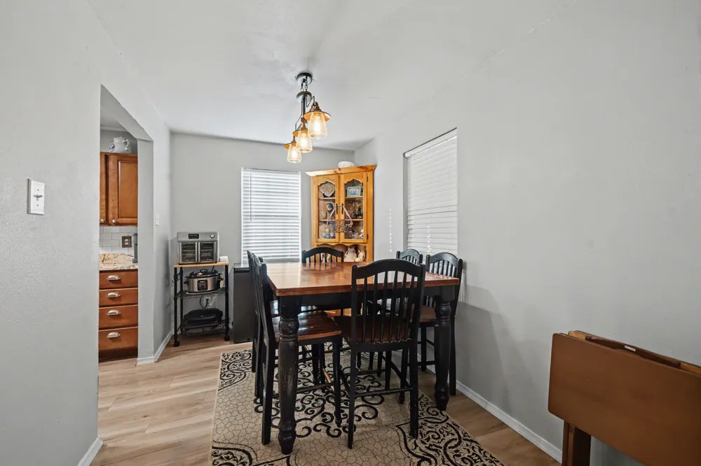 762 Oak Leaf Trail East Tawakoni, TX 75472