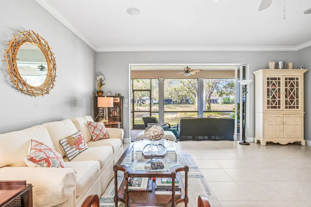 224 Oak Hammock Circle SW Vero Beach, FL 32962