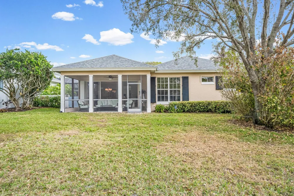 224 Oak Hammock Circle SW Vero Beach, FL 32962