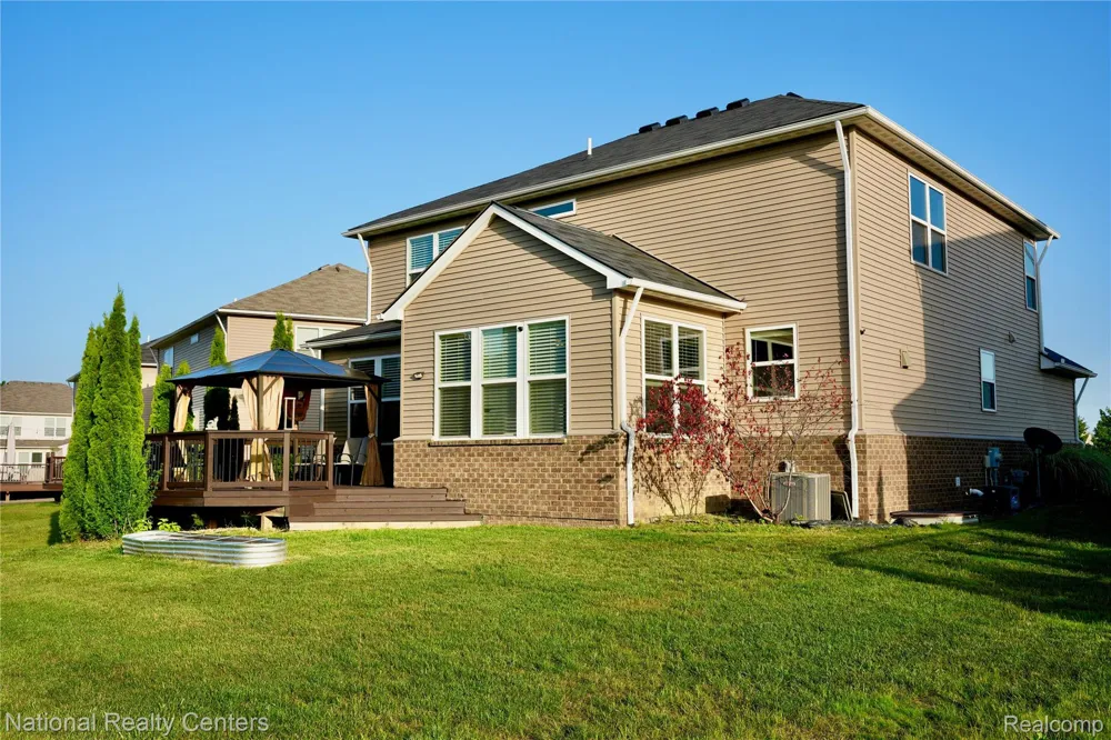 58180 Jonagold Lane Lyon Charter Township, MI 48165