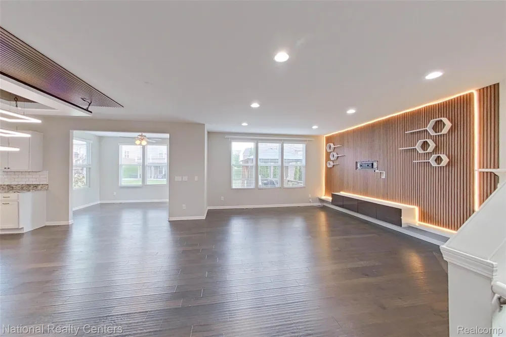 58180 Jonagold Lane Lyon Charter Township, MI 48165