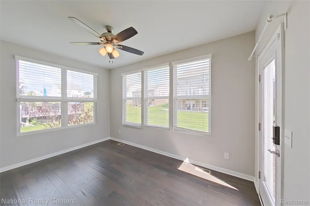 58180 Jonagold Lane Lyon Charter Township, MI 48165
