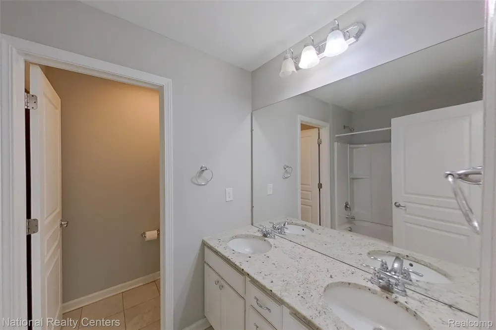 58180 Jonagold Lane Lyon Charter Township, MI 48165