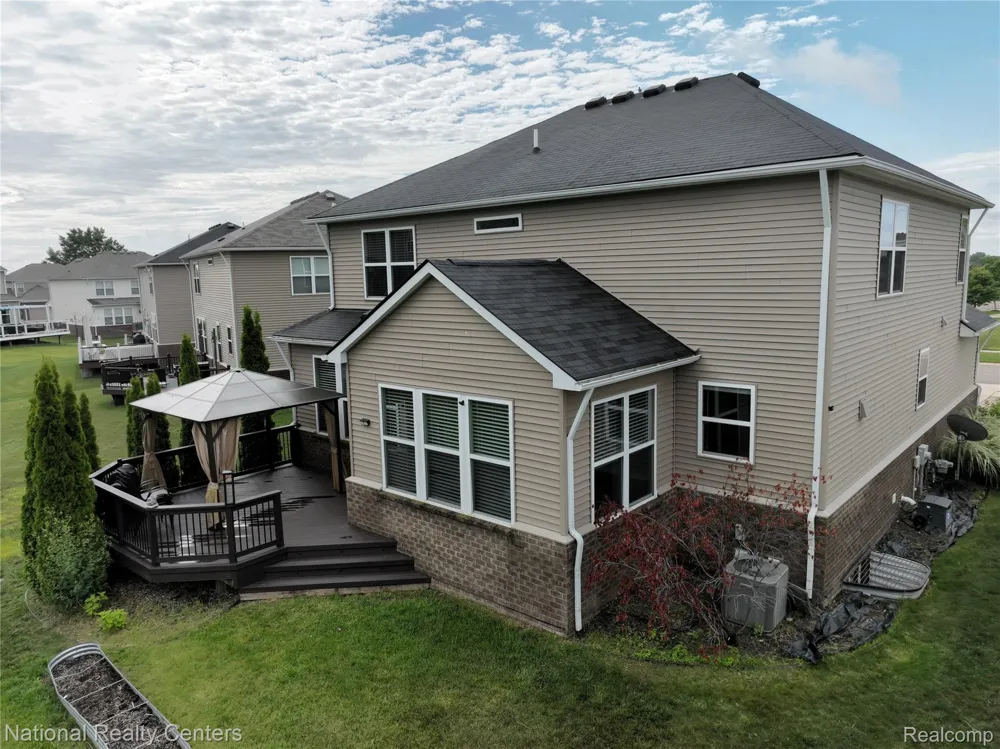 58180 Jonagold Lane Lyon Charter Township, MI 48165