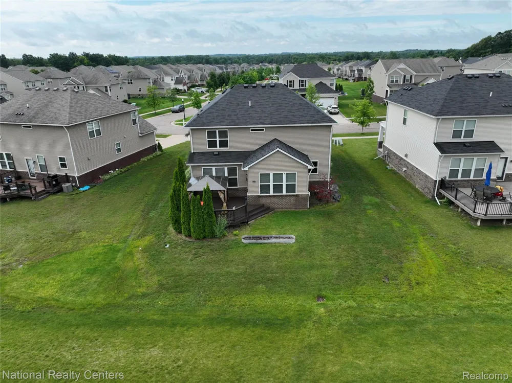 58180 Jonagold Lane Lyon Charter Township, MI 48165