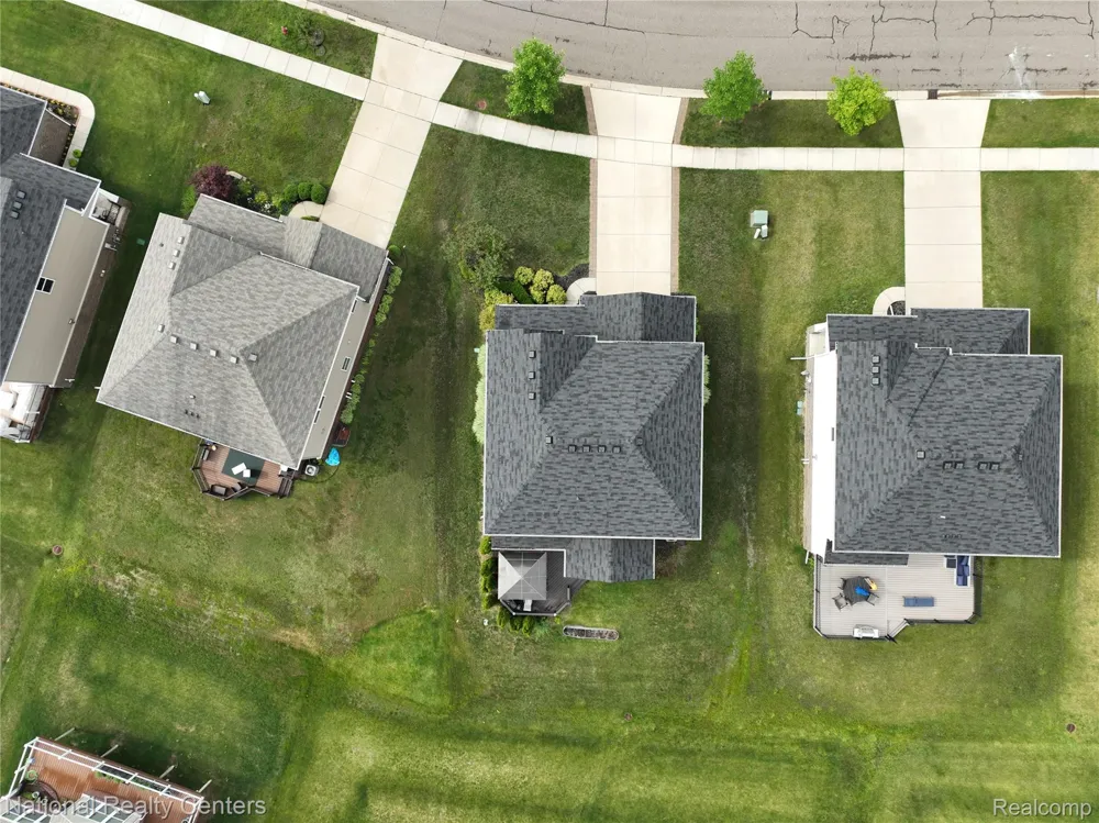58180 Jonagold Lane Lyon Charter Township, MI 48165