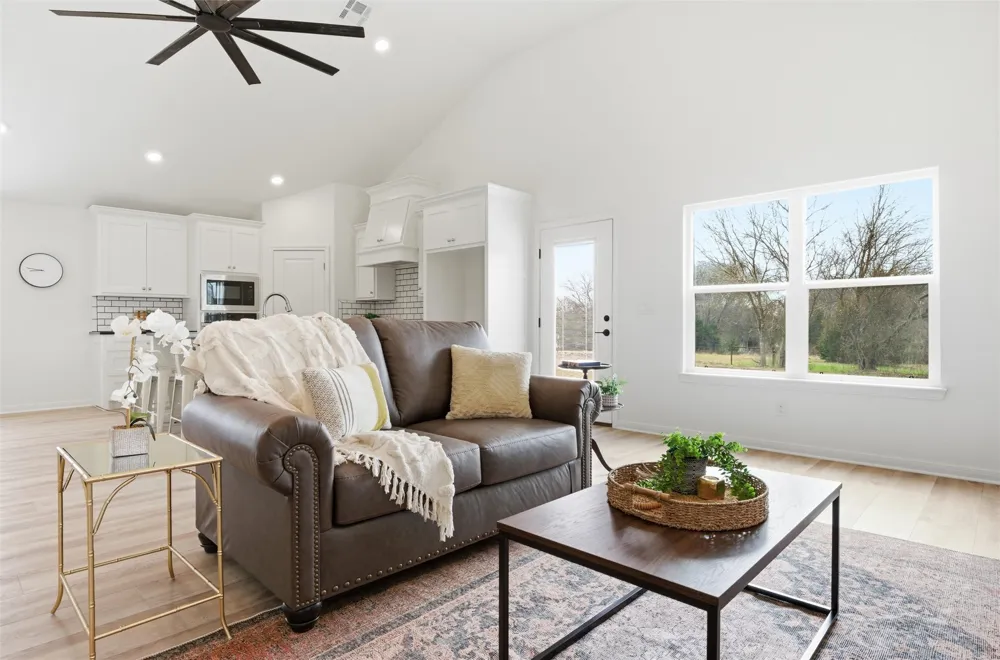 2303 Pilgrim Lane Lorena, TX 76655