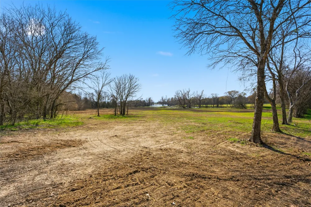 2303 Pilgrim Lane Lorena, TX 76655