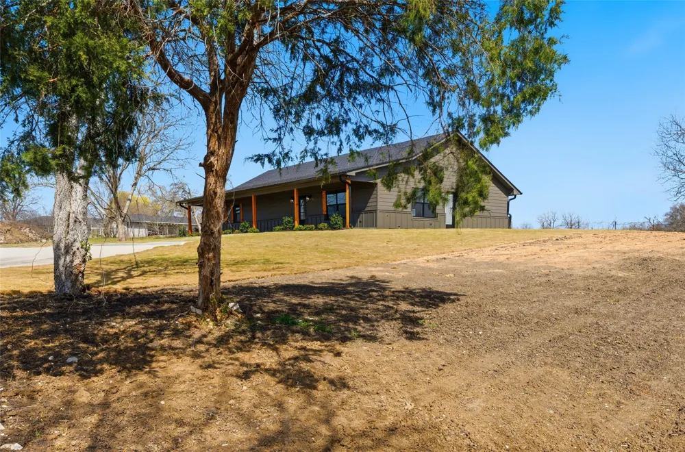 2303 Pilgrim Lane Lorena, TX 76655